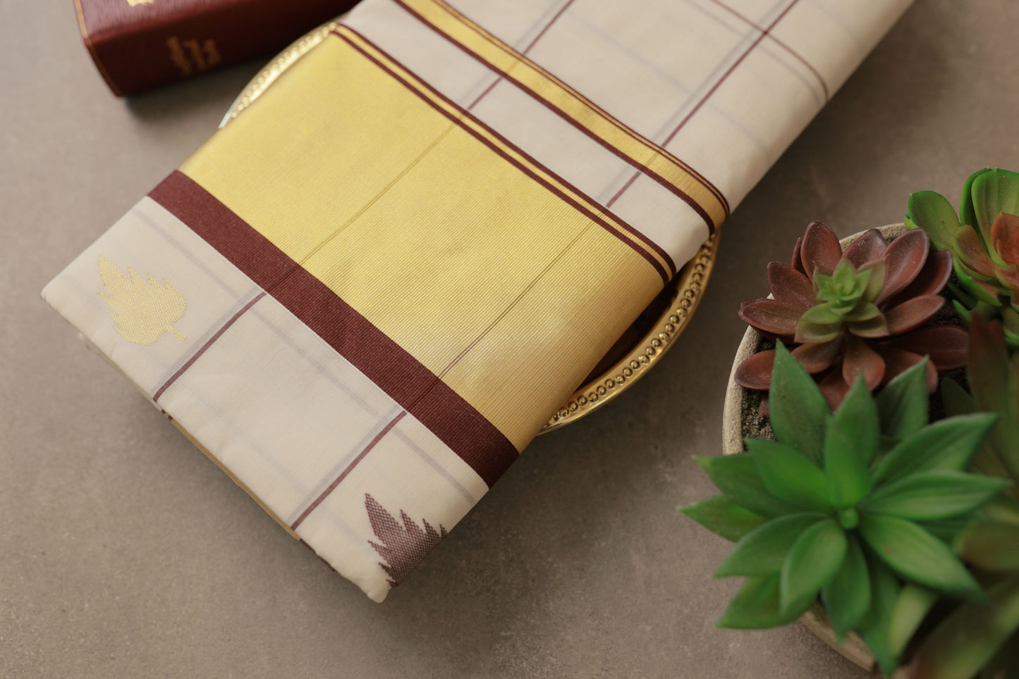 Pure Handloom Coffee Brown Kasavu Saree