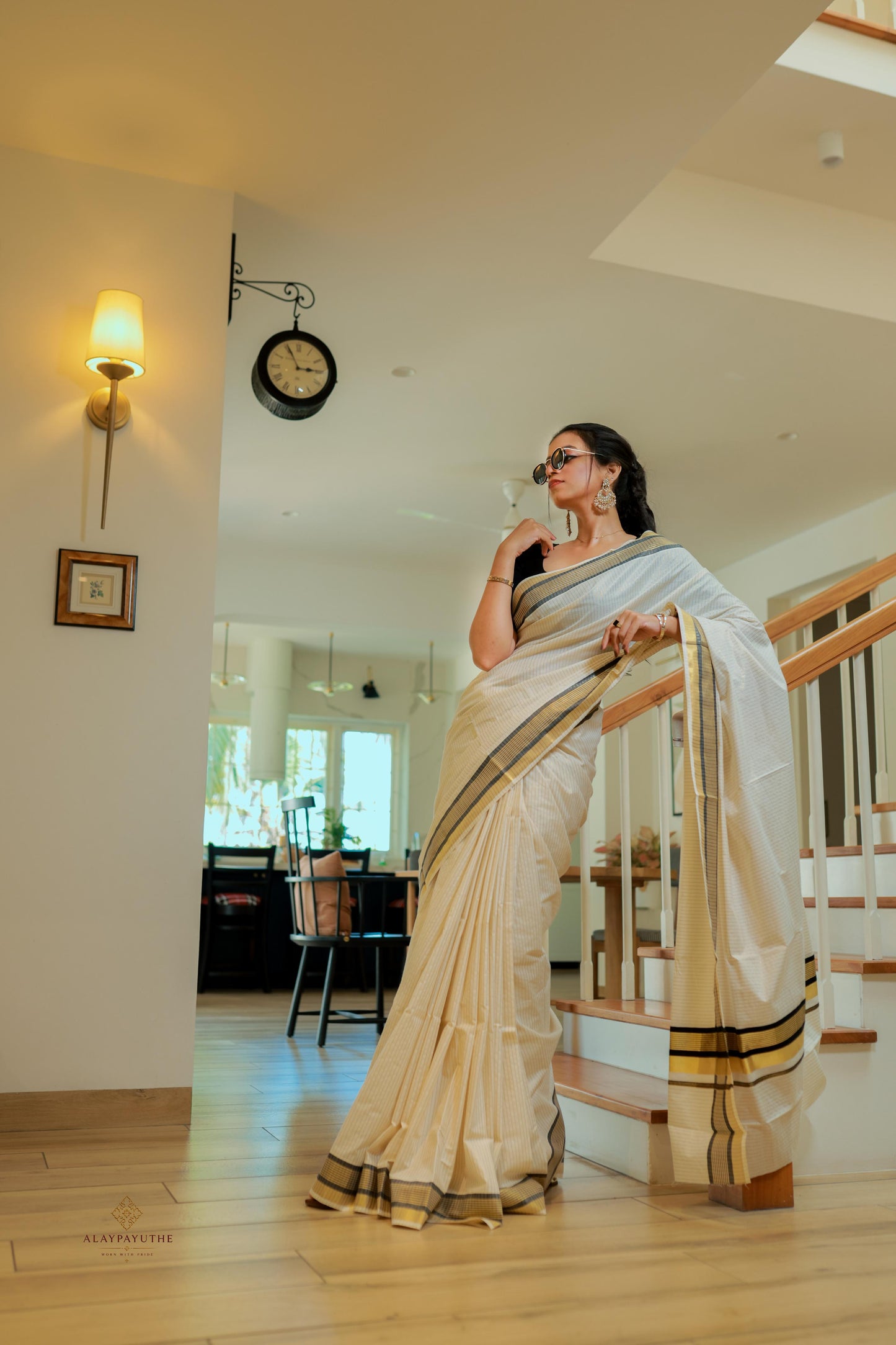Kerala Saree with Golden & Kara Stripes